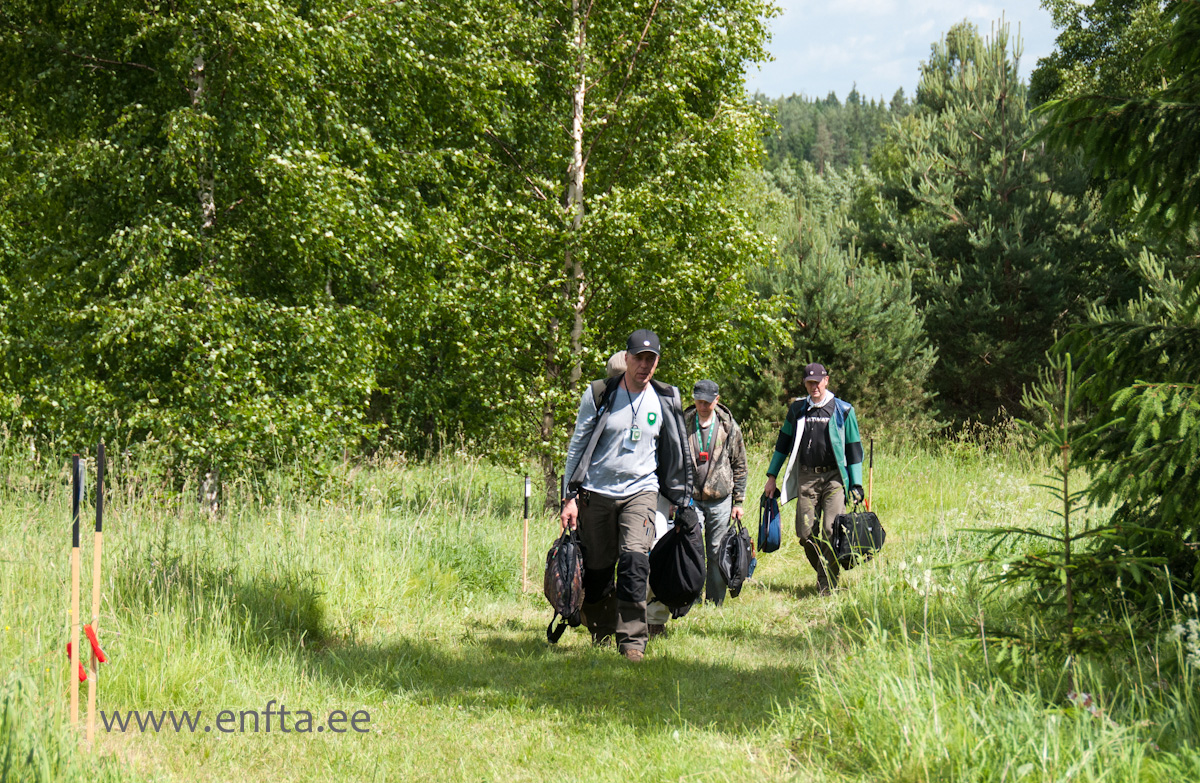 Everyone to their places